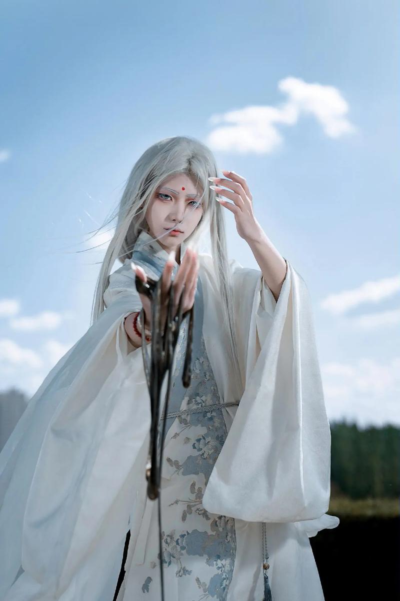 “阴阳师服装绘画教程”了解游戏快人一步